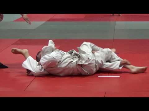 Awesome Leg Pin/Choke - Intermediate Males - 2017 Cupertino Judo Tournament