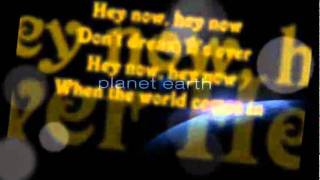 Crowded House: Don&#39;t Dream It&#39;s Over HQ (w/lyrics)