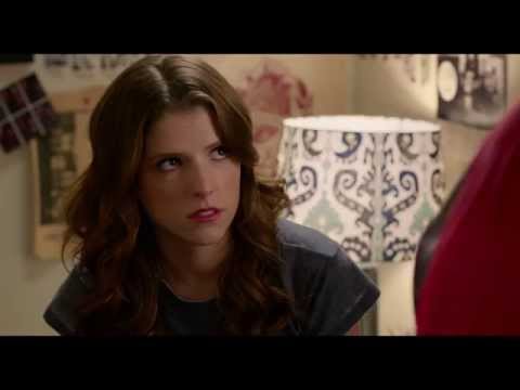 Pitch Perfect 2 / Extrait 4 "Amy 'la baleine' réconforte Beca" VF [Au cinéma le 22 juillet]