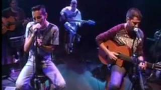 Andy &amp; Lucas - Y en tu ventana ( En vivo - Acustico)