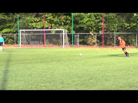 4 okt 2014 NEC B1 - VV De Meern B1 com 4-3 Penalty NEC gestopt door Cody