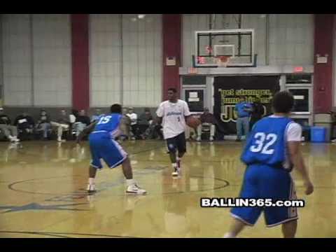 Kyrie Irving shows off handle and athleticism at Donoforio