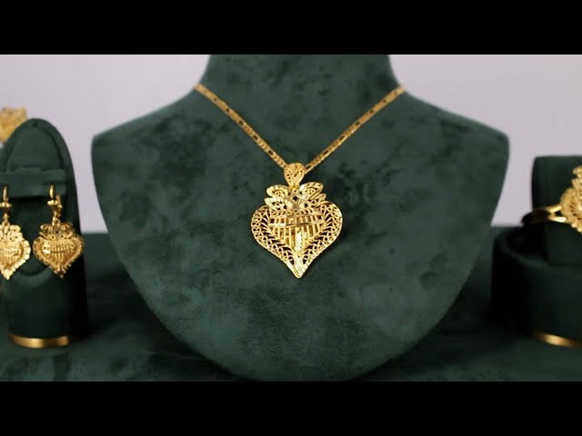 طقم الحب المطلي بالذهب عيار 18 من خاتون®