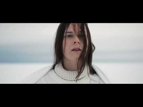 Julia Andersson – Vinterdvala (official music video)