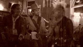 Claudia de Breij en My Boot Heels bij Maxim, Leven te Kort