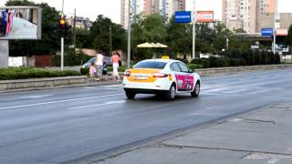 アキーラさん観察①マケドニア・スコピエのタクシー,Taxi,Skopje,Macedonia