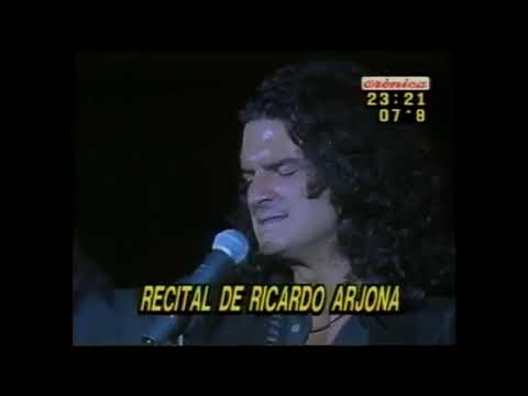 Ayudame Freud - Ricardo Arjona ( Official Music Video)