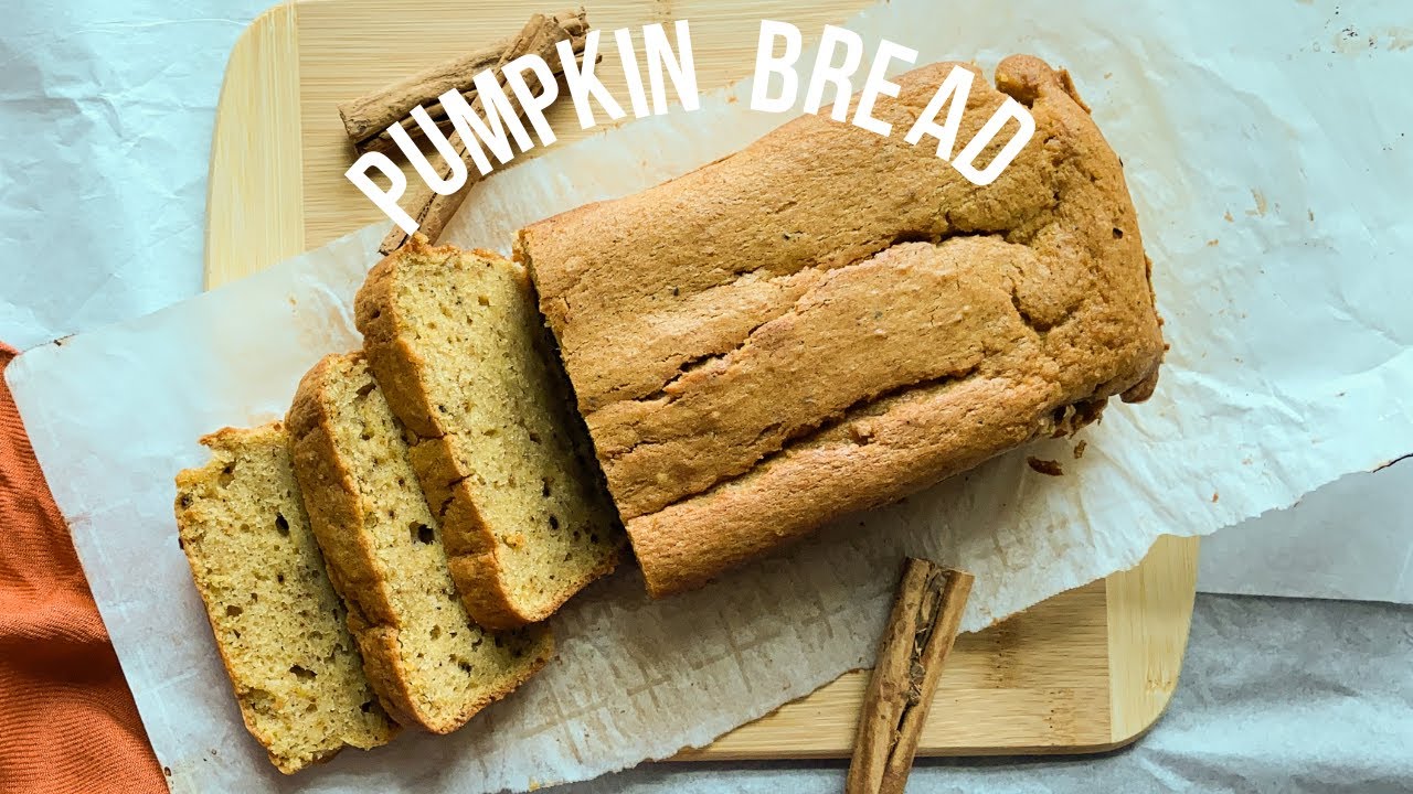SUPER MOIST PUMPKIN BREAD| Fall Recipe
