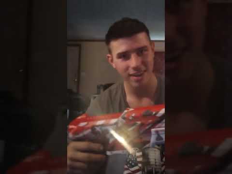 NERF PRO GELFIRE LEGION VS XSHOT HYPER GEL CLUTCH