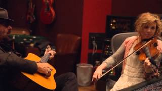 DAVE STEWART & ALISON KRAUSS DUET "DROWNING IN THE BLUES"