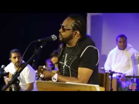 Pagode na casa do Gago - Xande de Pilares