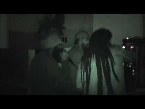 Idren Natural - Roar Like A Lion Live with Reuben & Ironworks Dread