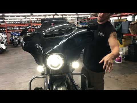 2017 Harley Street Glide BOOM! BOX 6.5 Radio Stereo Unit 76000076