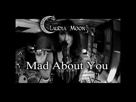 Claudia Moon - Mad About You (Hooverphonic Cover)