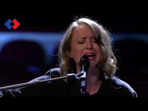 NACHT Na de Dam - Stephanie Struijk 'Als de liefde maar blijft winnen' (2017)