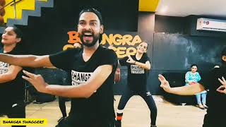 Download lagu TERA YAAR BOLDA SURJIT BINDRAKHIA PUNJABI BHANGRA SONG DANCE mp3