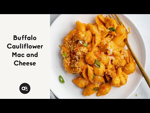 Buffalo Cauliflower Mac and Cheese