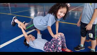 Aulas de ginástica na escola