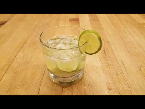 Kenyan Dawa cocktail recipe. How to make homemade Dawa. Vodka, lime, honey, sugar cocktail recipe.