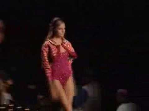 Valentina Zelyaeva at Louis Vuitton Spring/Summer 2005