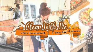 CLEAN WITH ME // Light Homemaking Day + Easy Chores