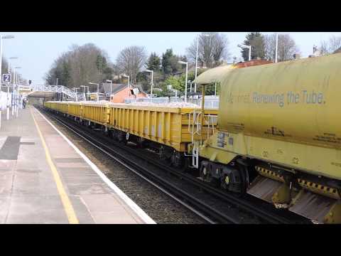 66748 GBRF Passing crayford