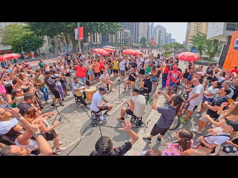 Pagode na Paulista - Não Quero Dinheiro / País Tropical / Vai Dar Certo