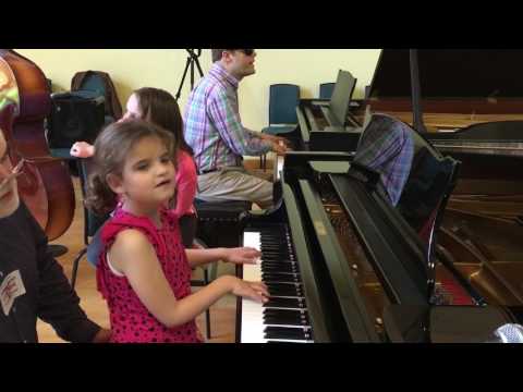 Amazing 8 Year Old Lucy Plays Piano With Musical Savant Derek Paravicini!💖