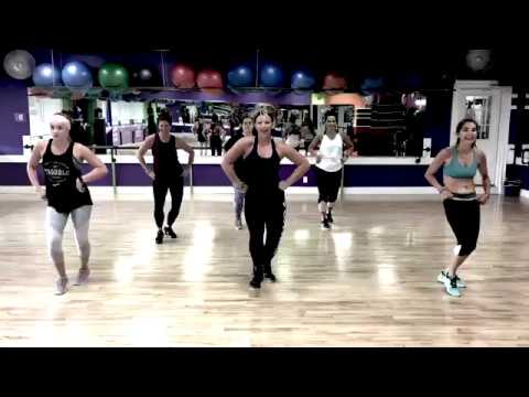 Reggae Dancer // Kreesha Ft. Shaggy & Costi // Zumba Fitness