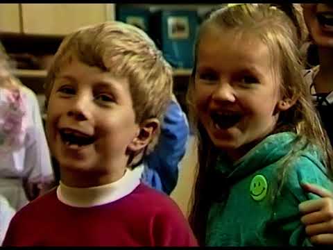 TĘCZOWY MINI BOX M3 - "WIECZORYNKĘ" o misiach poprowadził TOMASZ MARZECKI - emisja 17.9.1992 g.19.oo