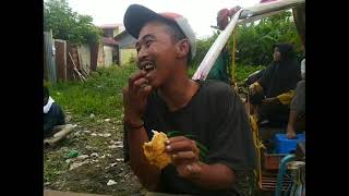 Download lagu Banyak yg tepar Lur..aksi Kuda Lumping SJM. (Sekar Jaya Mandiri)  Show di sanggarnya .. mp3