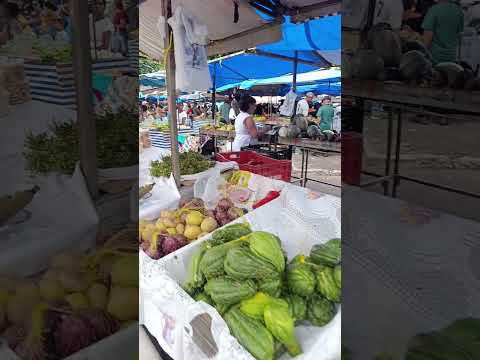 21/03/2026. Feira livre de Taiobeiras-MG.