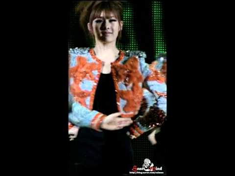 [Cam] 101211 T-ara Qri - Ya Ya Ya @ Lotte World [3]