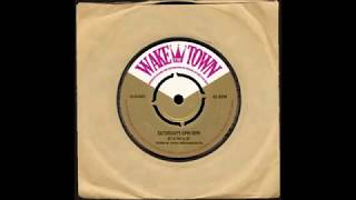 Robbie on WAKE THE TOWN RADIO San Francisco California