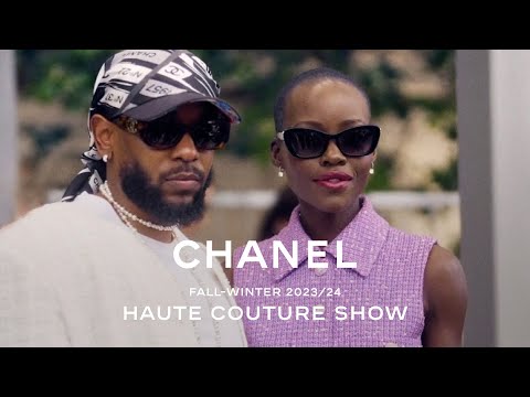 Ambassadeurs et amis de la Maison au défilé Haute Couture Automne-Hiver 2023/24 — Défilés CHANEL
