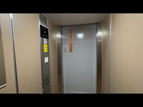 1990 KONE Roped Hydraulic Elevator @ Norralagatan 6, Söderhamn, Sweden.