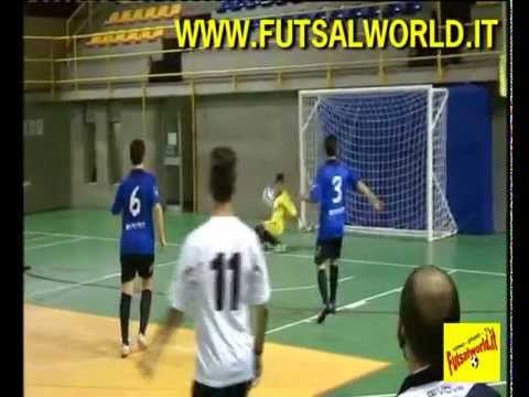 8/11/14 Saints Pagnano - Valtellina Futsal . . . Juniores , calcio a 5