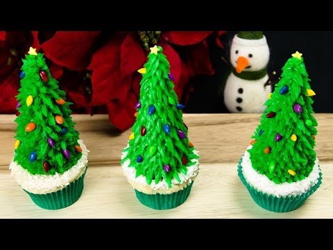 Christmas Tree Cupcakes: Christmas Cupcakes from...
