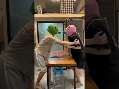 Invite your friends to watch hand speed ​​challenge and the tacit und