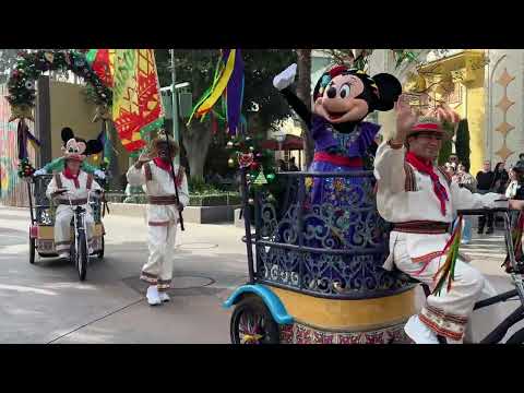 Viva Navidad #disney #disneychristmas #disneyholiday #disneycaliforniaadventure 