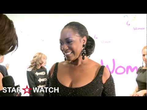 Lynn Mabry red carpet interview at BraveHeart Women Awards