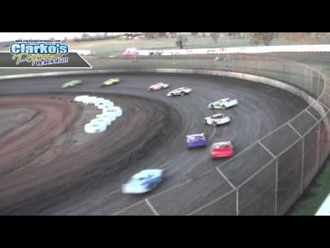 Super Sedans - Heat 1 - Ian Boettcher - Toowoomba Speedbowl - 26.10.13
