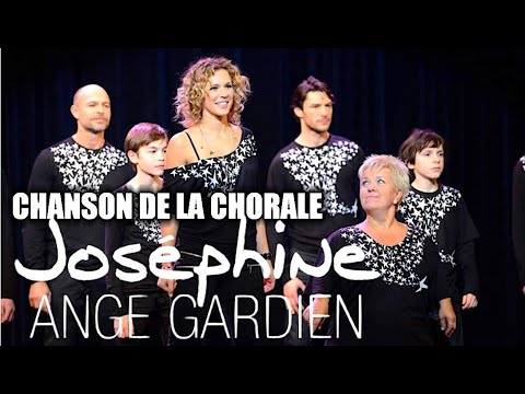 Lorie Pester et Mimie Mathy avec la Chorale des Anges - Je Serai Là (Lyrics Video)