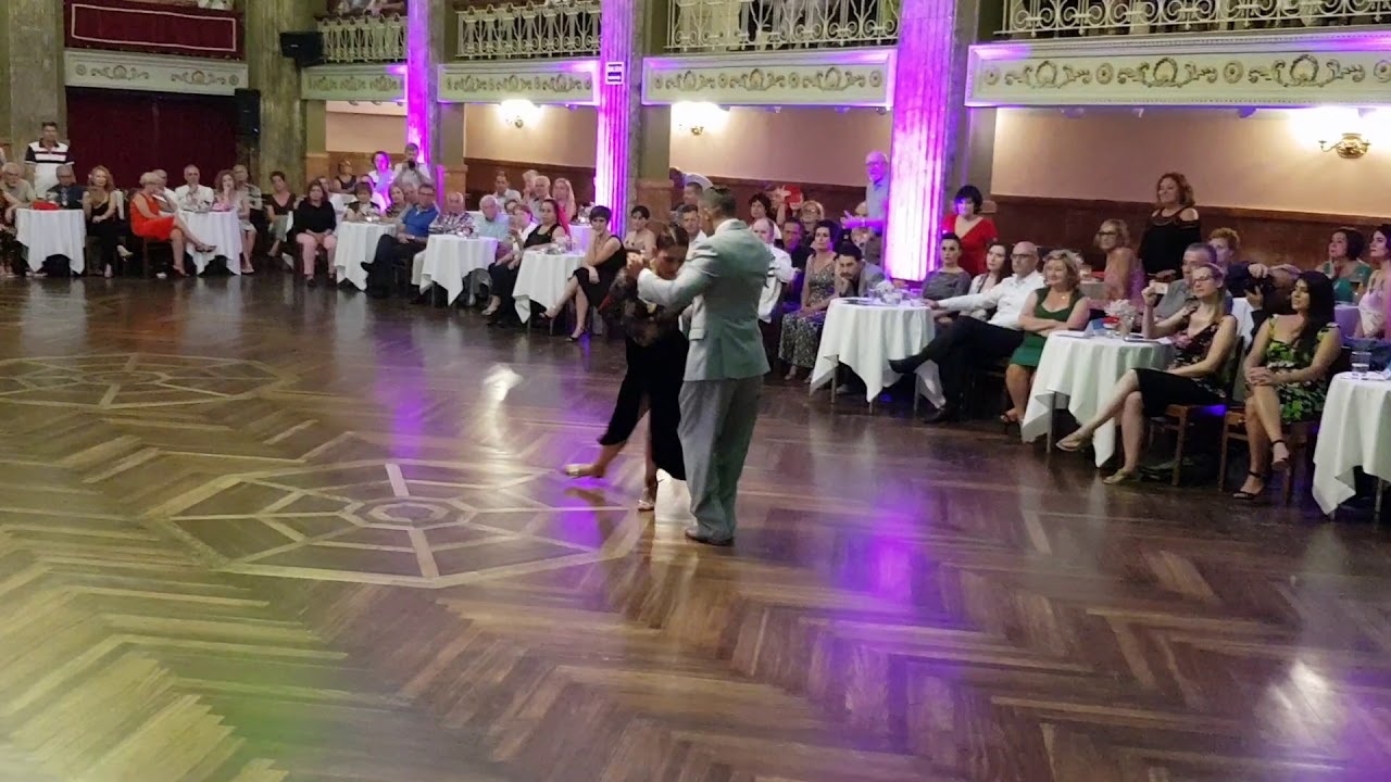 Maximiliano Cristiani e Karina Colmeiro 1/4