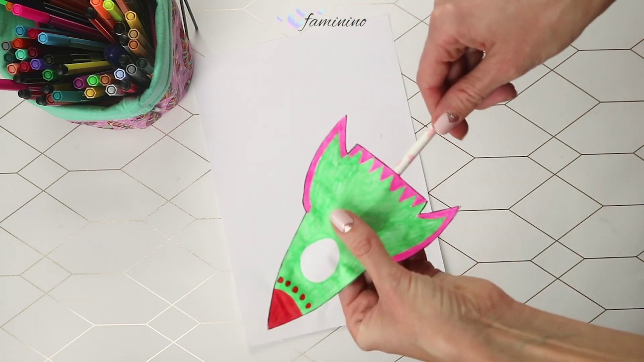 DIY Klopapierrollen-Rakete basteln mit Kindern