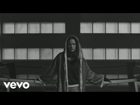 MC Pyhä Lehmä - Tilhi