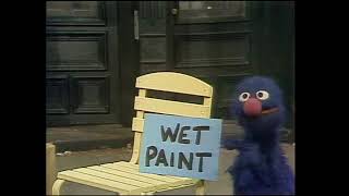 0945 - Grover Reads &quot;WET PAINT&quot;