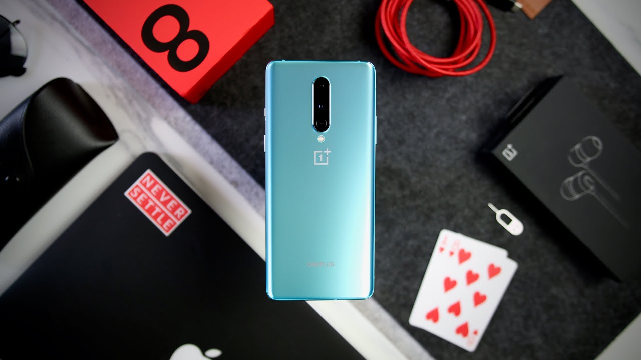 OnePlus 8 Unboxing and First Impression - Glacial Green (Indian Retail Box)