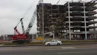 preview picture of video 'Wrecking Ball Accident-Snaps & Falls into Wreckage-Hotel Demolition USA'