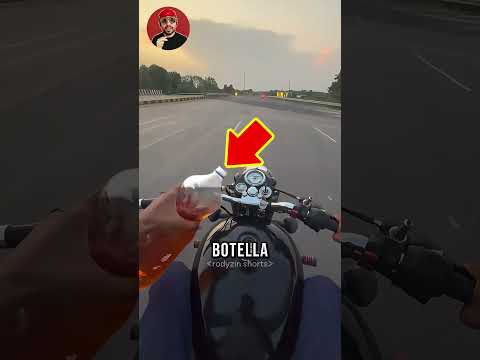 El motociclista usó la botella equivocada 😱 #shorts